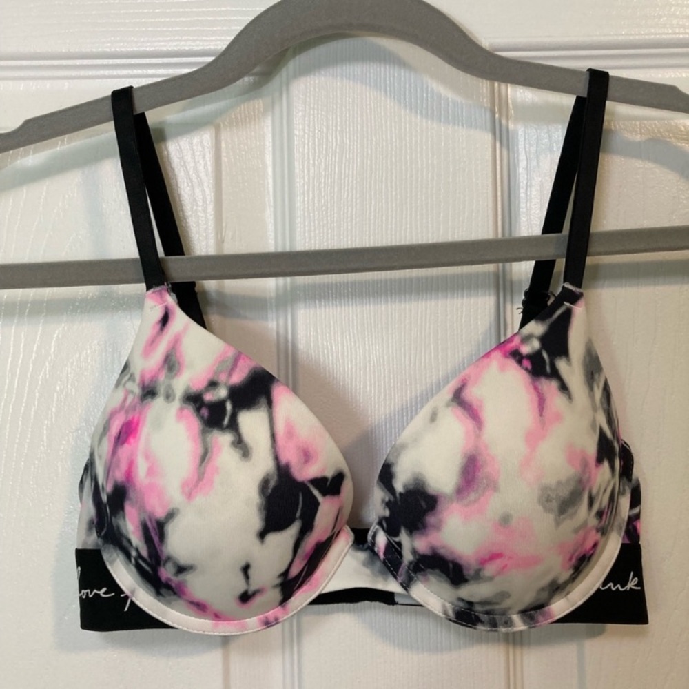32C 🌸 Victoria’s Secret PINK - Wear Everywhere Push Up Bra, Pink Black White